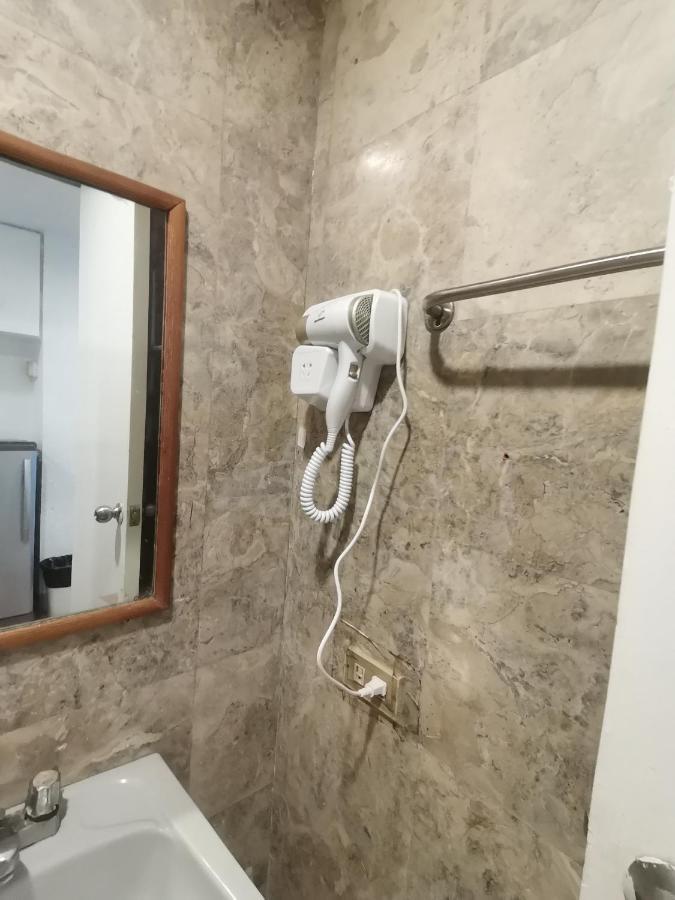 الشقق الفندقية ماكاتيفي  Warm Makati المظهر الخارجي الصورة